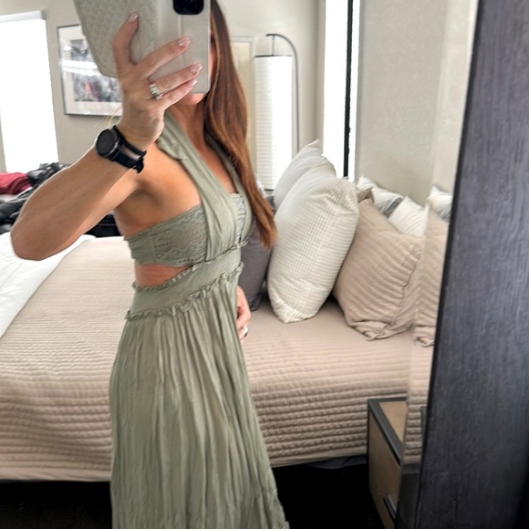 NWT— OHM- Papermoon Green Maxi Dress - Picture 3 of 8